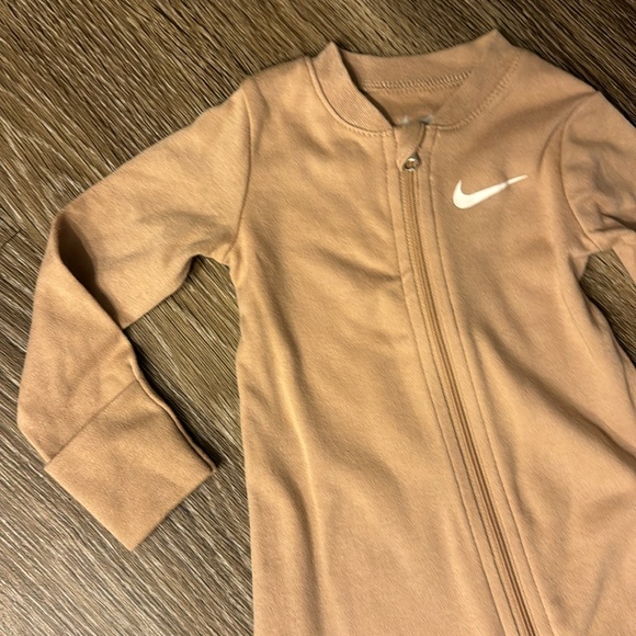 Nike Footie Pajama 6M - Picture 2 of 4